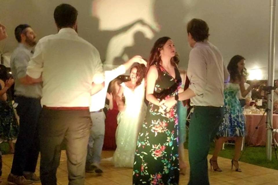 Salsa wedding