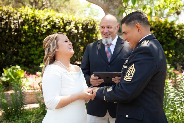 Texas Wedding Ministers Wedding Officiants San Antonio Tx Weddingwire 8484