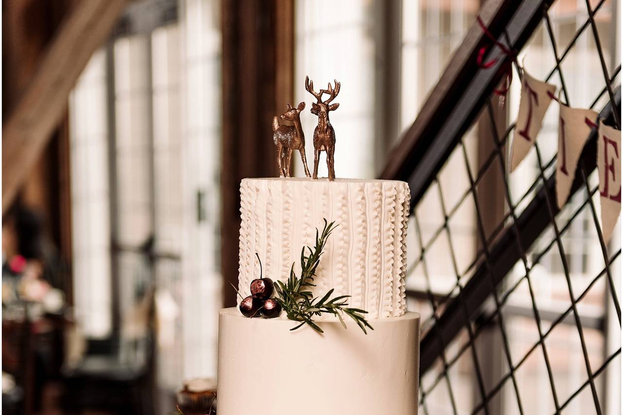 Exquisite Wedding Cakes - Wedding Cake - York, PA - WeddingWire