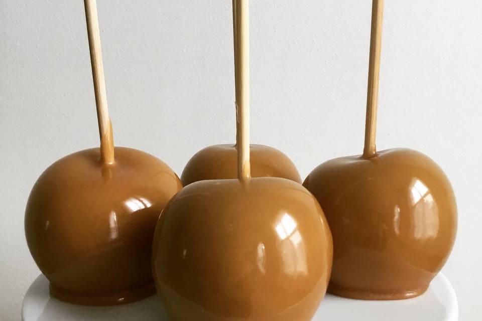 Milk Chocolate Caramel Apples