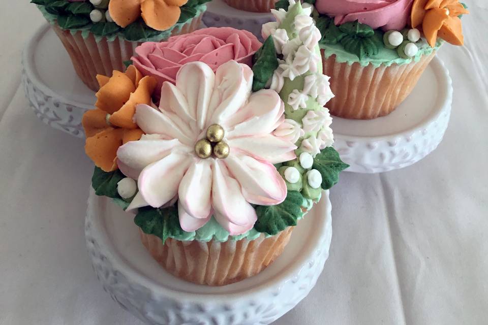 Spring Floral Cupcakes