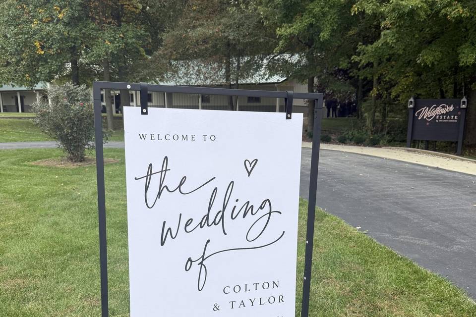welcome sign