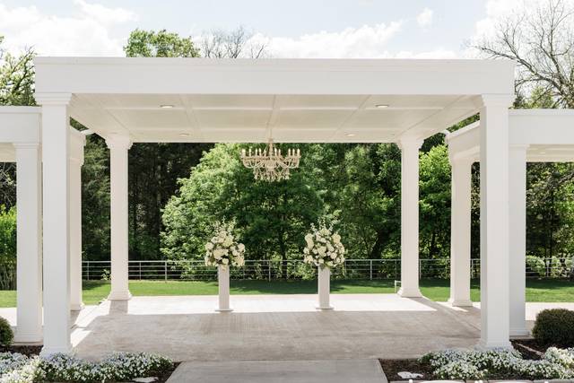 Pergola ceremony site