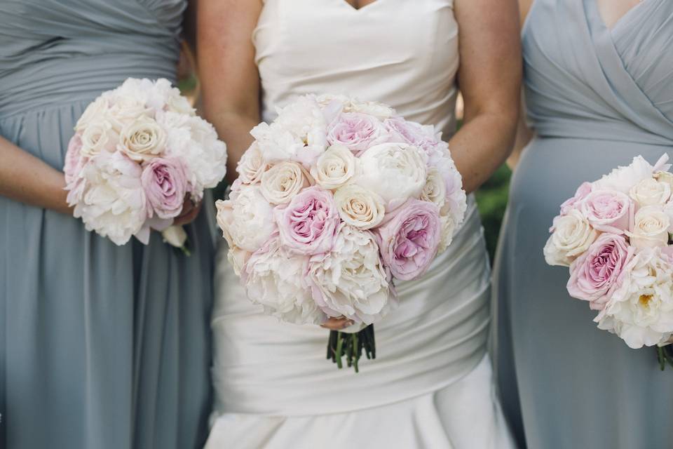 Pink and white bouquets