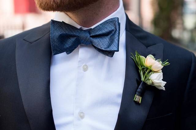 Bow tie