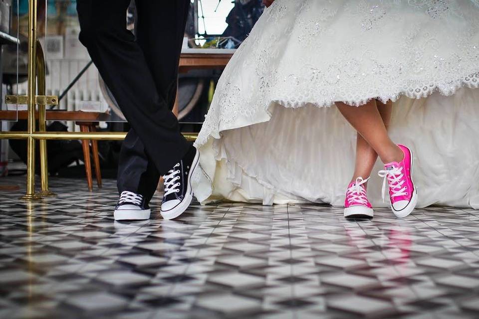 Newlyweds in sneakers