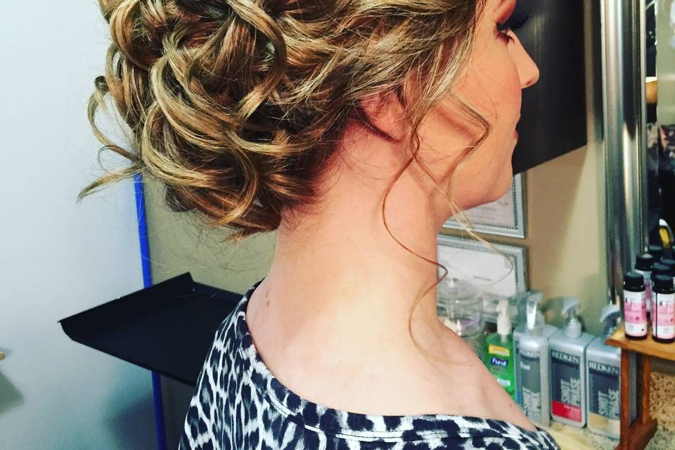 Hair updo