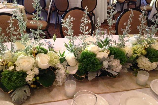 Kochia simulate frosted Alpine trees for this holiday tablescape