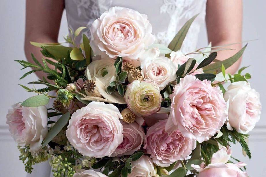 Rose bouquet arrangement