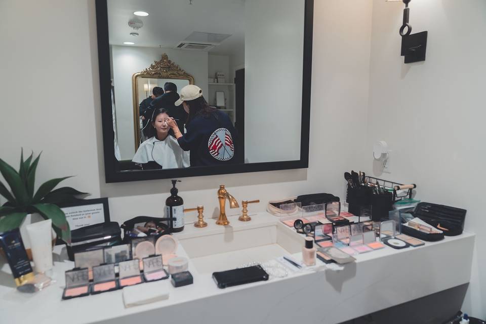 Bridal Suite Prep