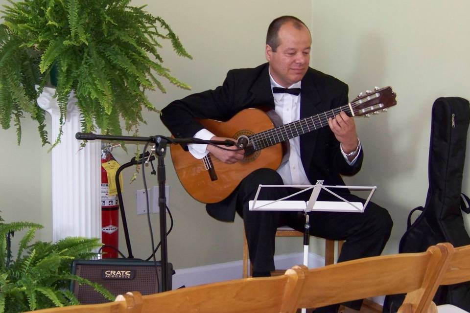Nicolai Tanev - wedding guitarist