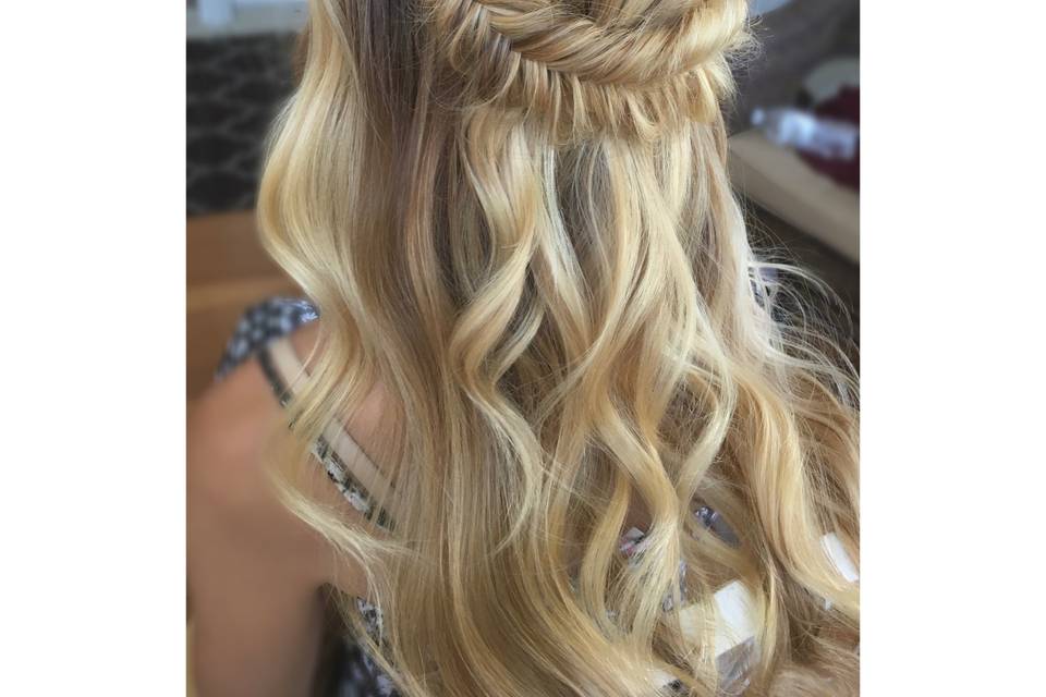 Fishtail Half Upstyle