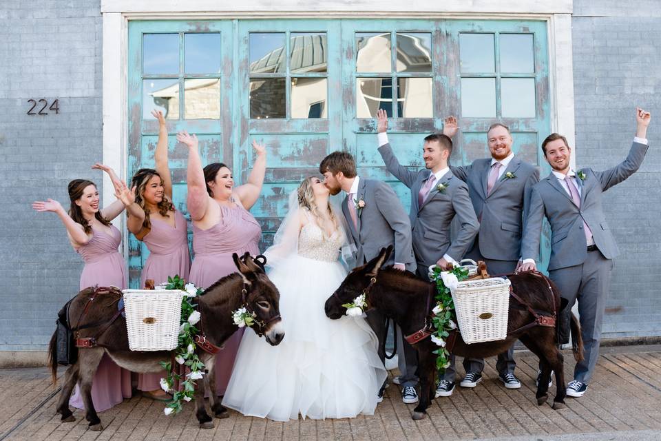 20+ Best Wedding Rental Companies in Texas, TX (2023)