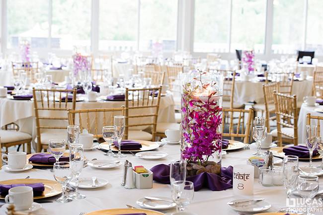 Table setting and decor