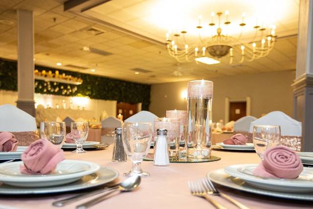 Banquet setting