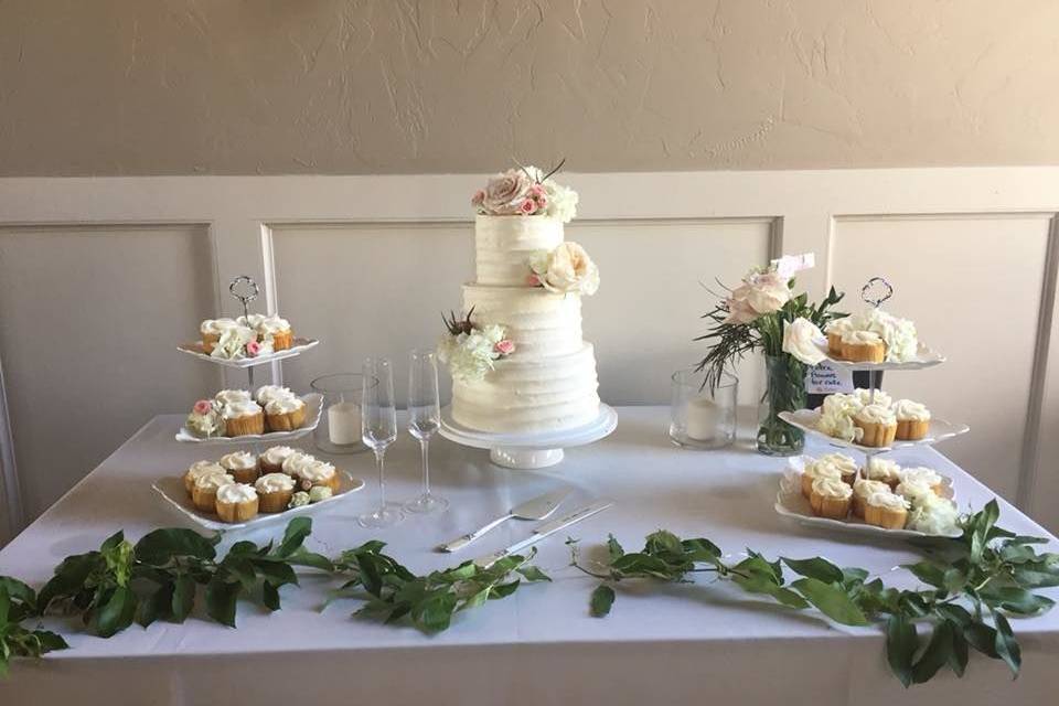 Cake table