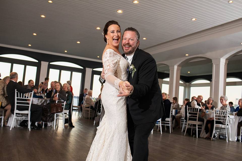 Belle mer first dance