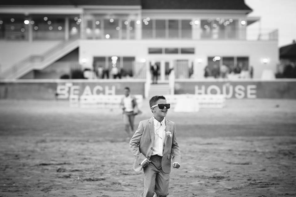 Ring bearer on the beach NBH