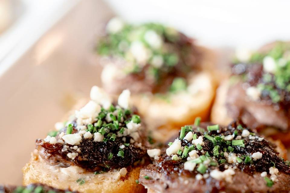 Tenderloin Crostini