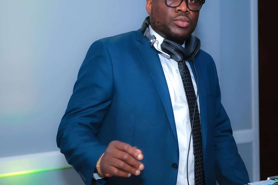 DJ City