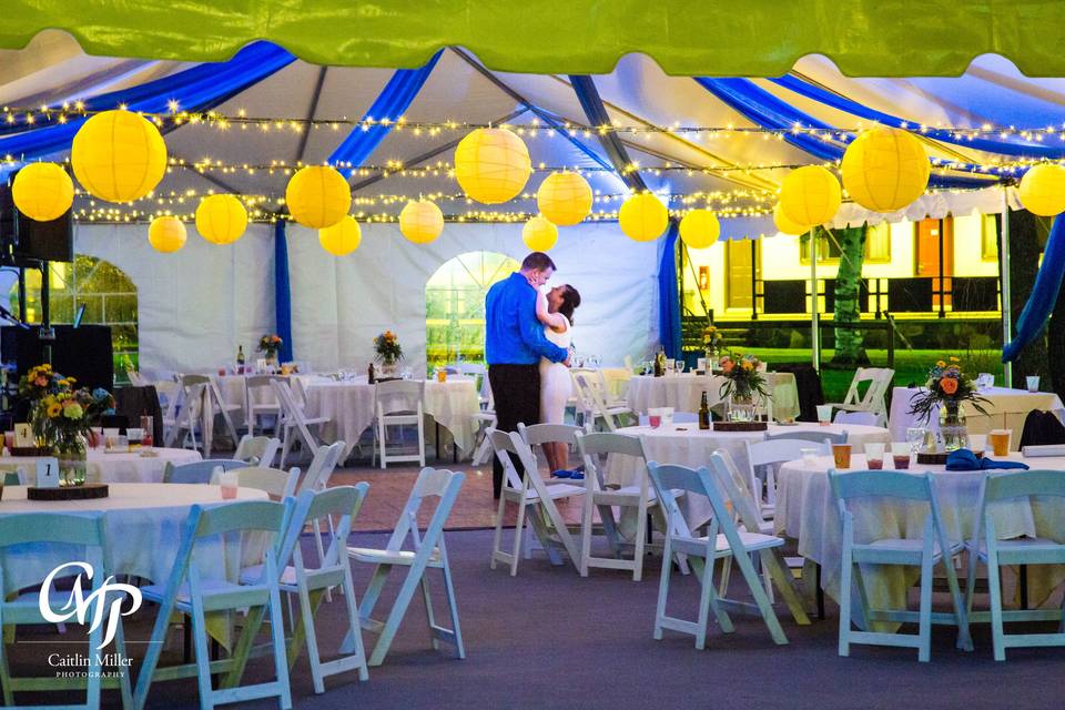 Tent last dance