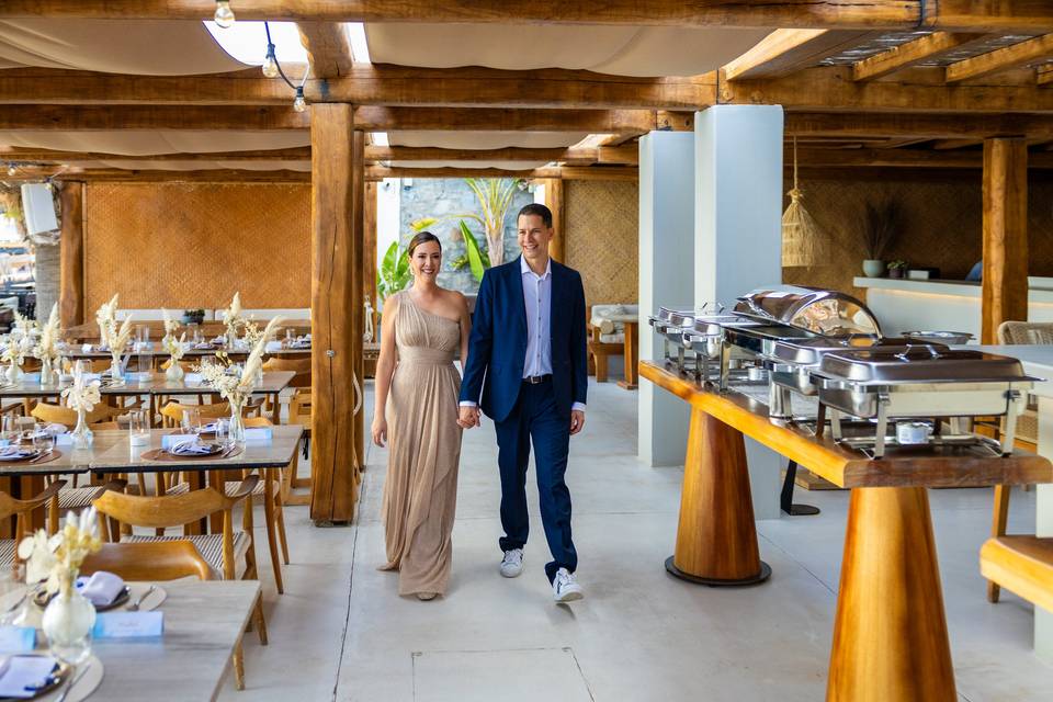 Cata&FerannyversaryinMykonos