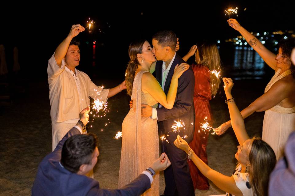 Cata&FerannyversaryinMykonos