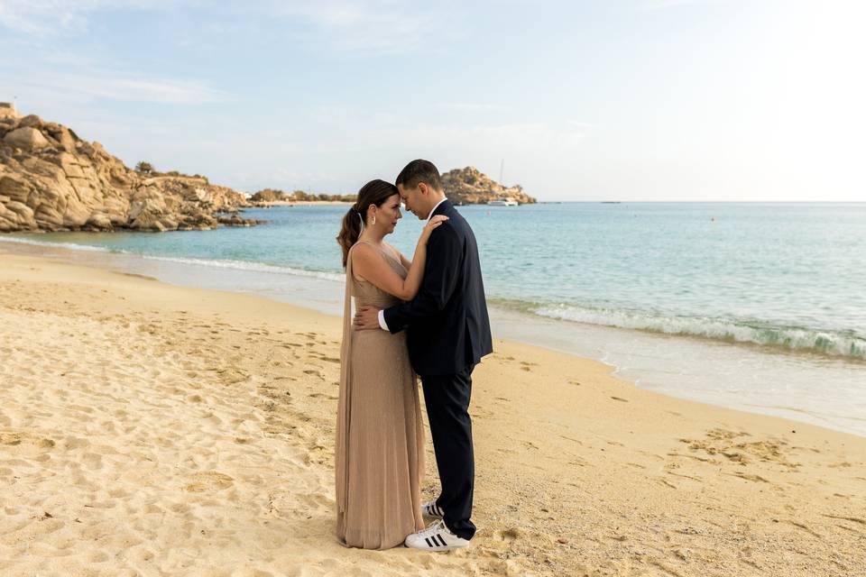 Cata&FerannyversaryinMykonos