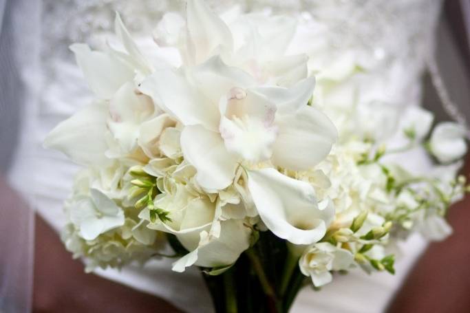 Bride holding her bouquet