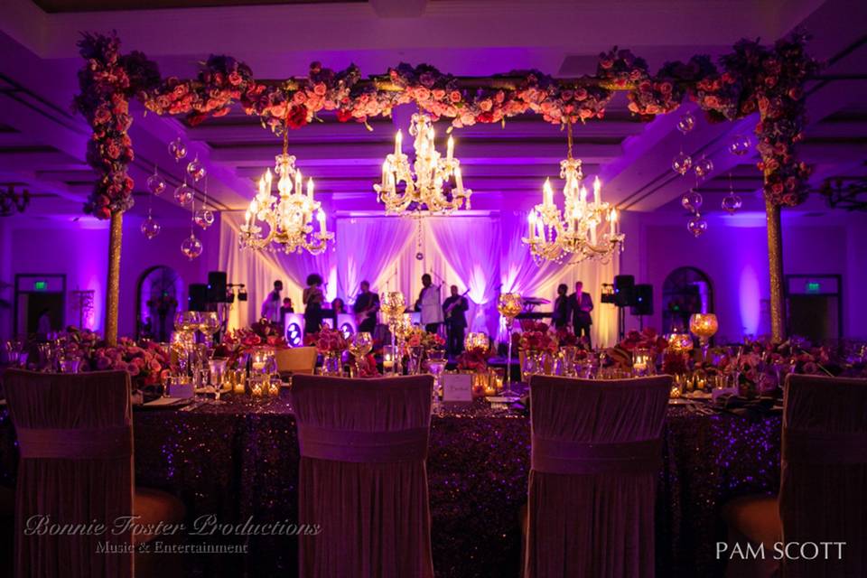 Elegant wedding reception