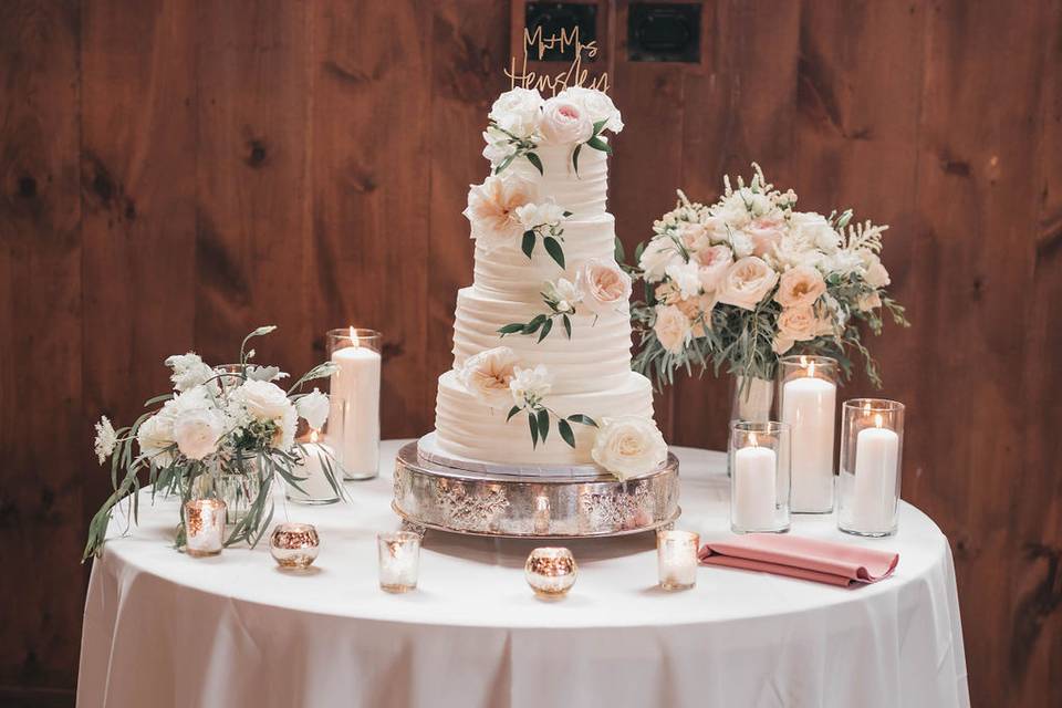 Cake table