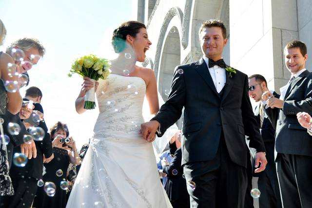 Just married (Maria Hall Photography)