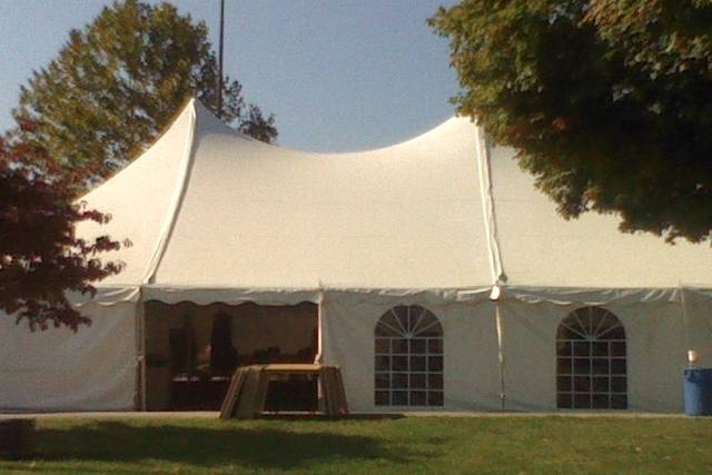 40x80 high peak with window walls at Radford University