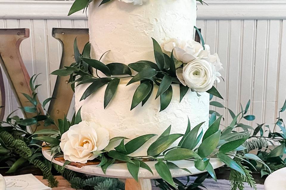 3-tier w/ Fresh Flowers