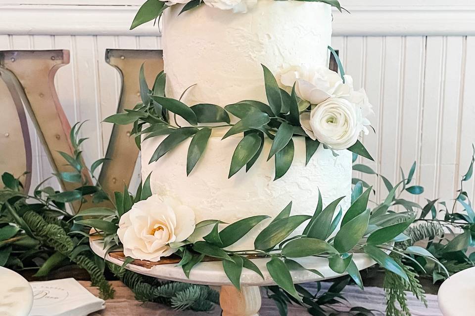 3-tier w/ Fresh Flowers