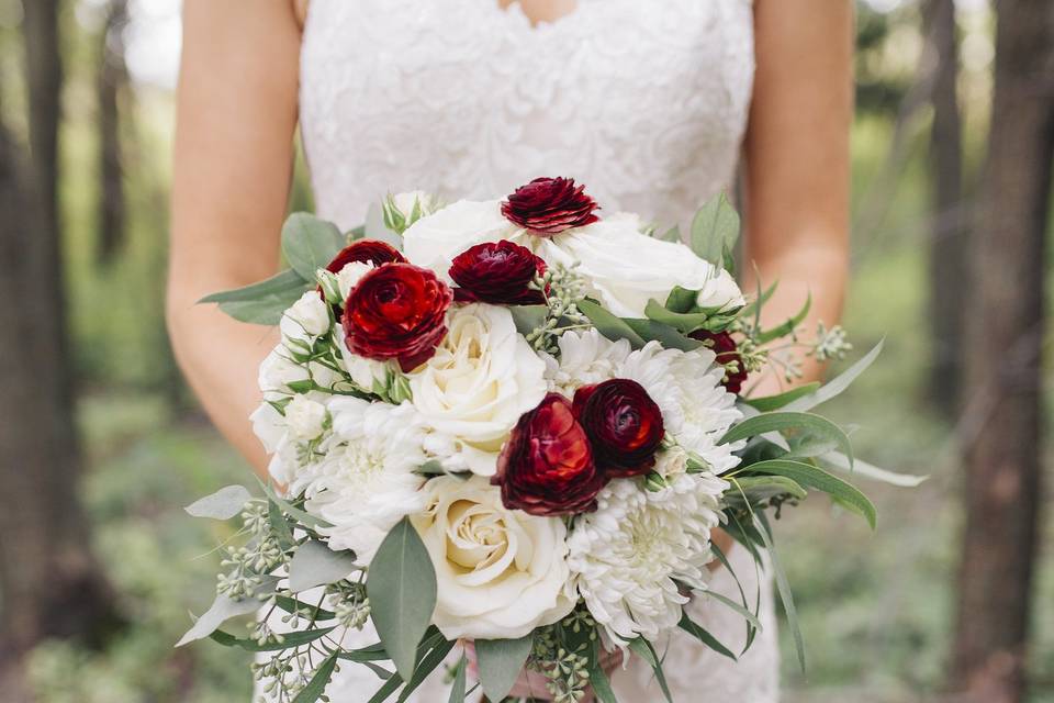 Bride holding bouquet