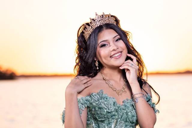 Emerald Beauty With Fee