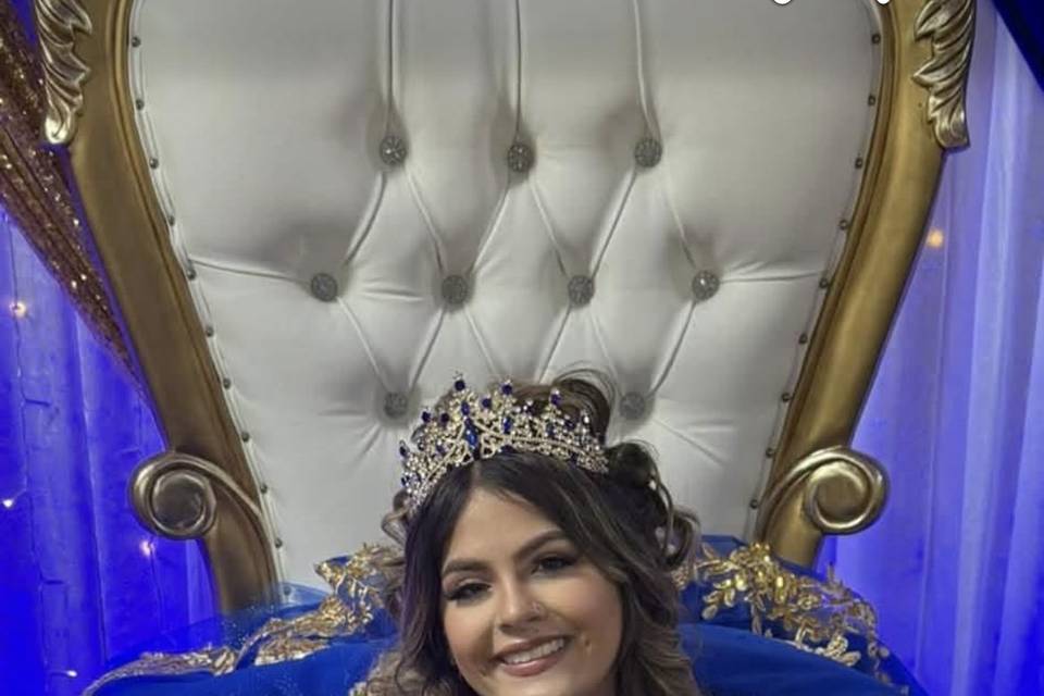 Blue Quince makeup