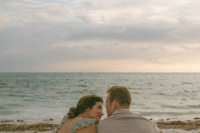 Honeymoon island engagement