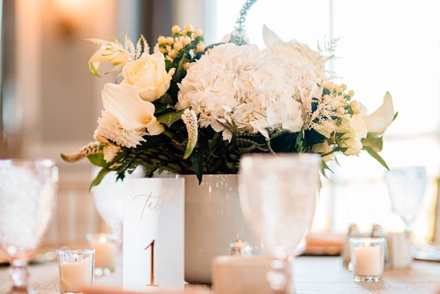 Elegant decor