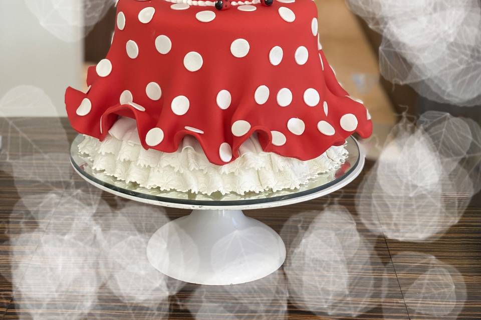 Minnie Mouse cake!