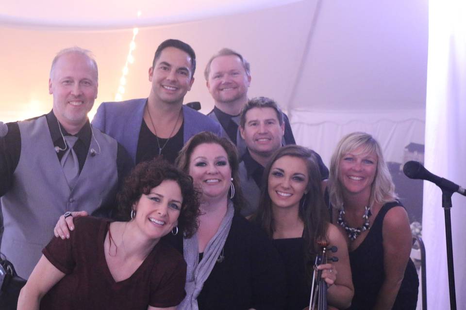 The Lisa Rene Band (6 pieces) plus the special guests from Nashville that were brought in as a surprise to our wedding couple.  What a great time!