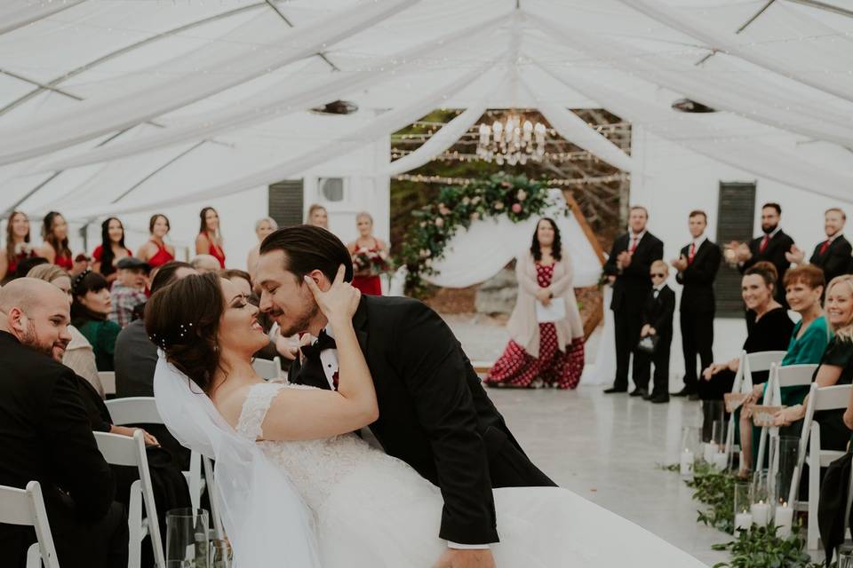 Dip Down the Aisle