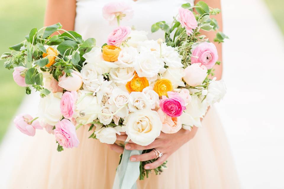 White and pink roses