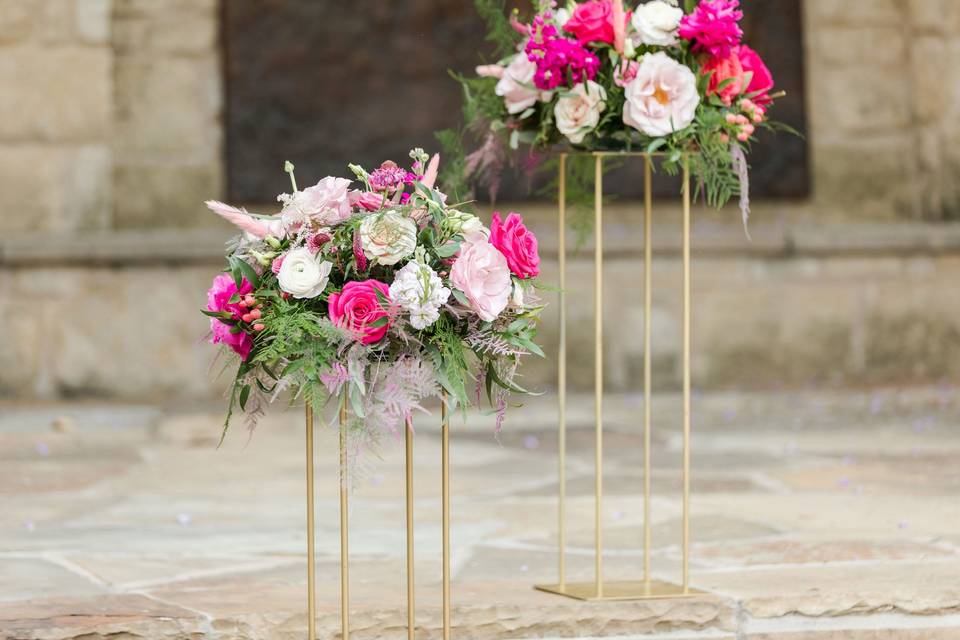 Fuchsia wedding at The Briscoe