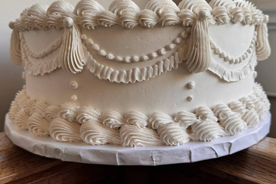 Vintage pIping Details