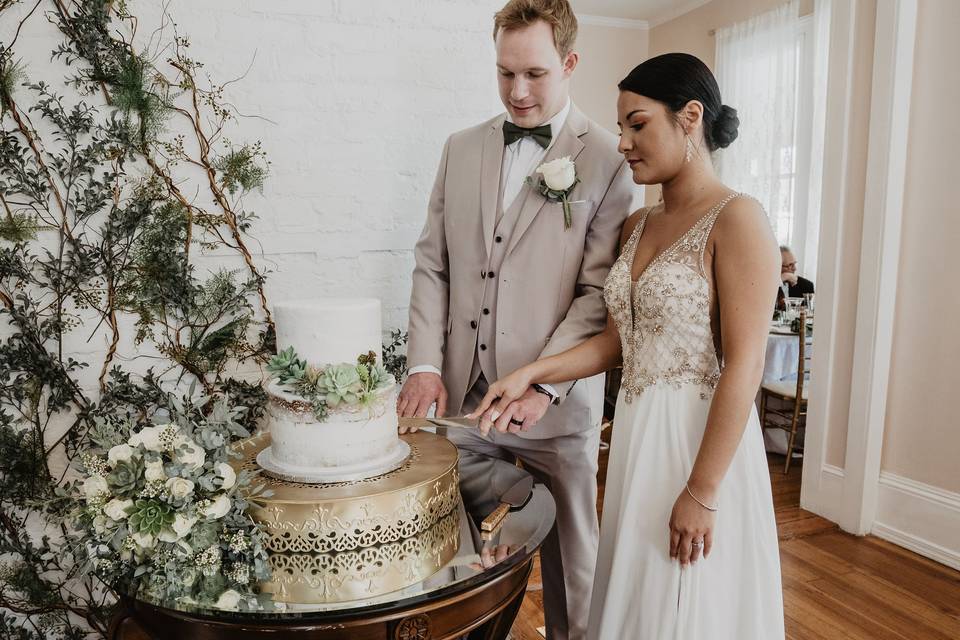 Cake cutting