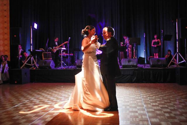 Father and daughter dance