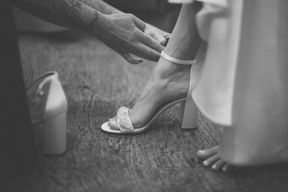 Getting ready shots b&W
