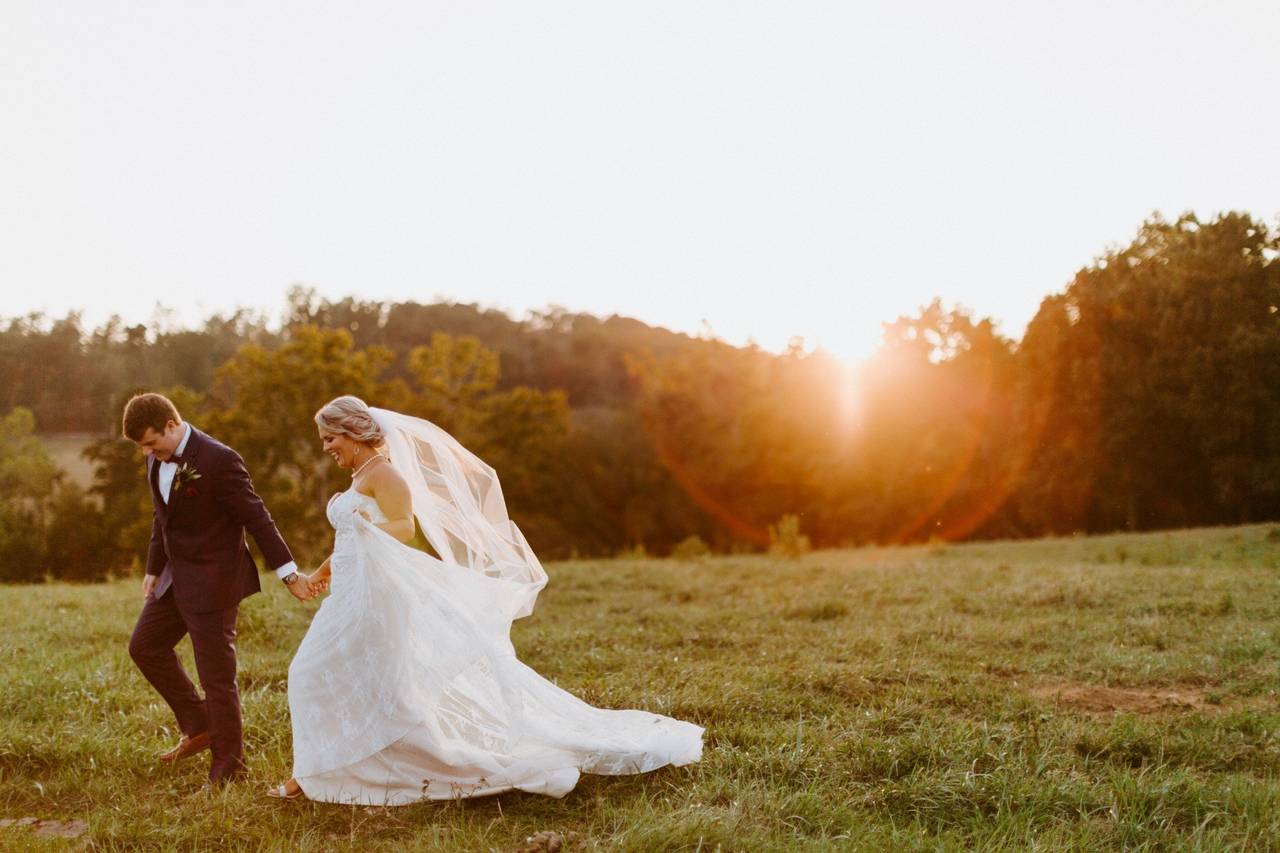 RiverView Family Farm - Barn & Farm Weddings - Knoxville, TN - WeddingWire